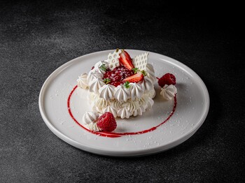 PAVLOVA RASPBERRY