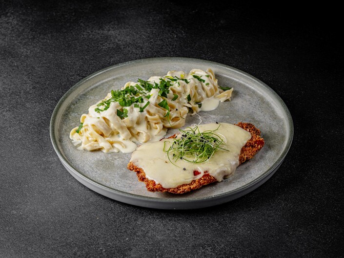 CHICKEN PARMIGIANA