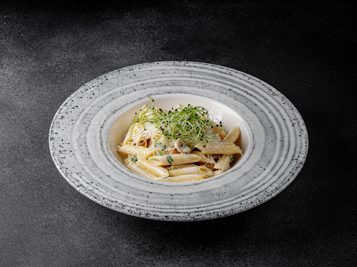 PENNE POLLO FUNGHİ