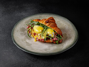 CROISSANT BENEDICT